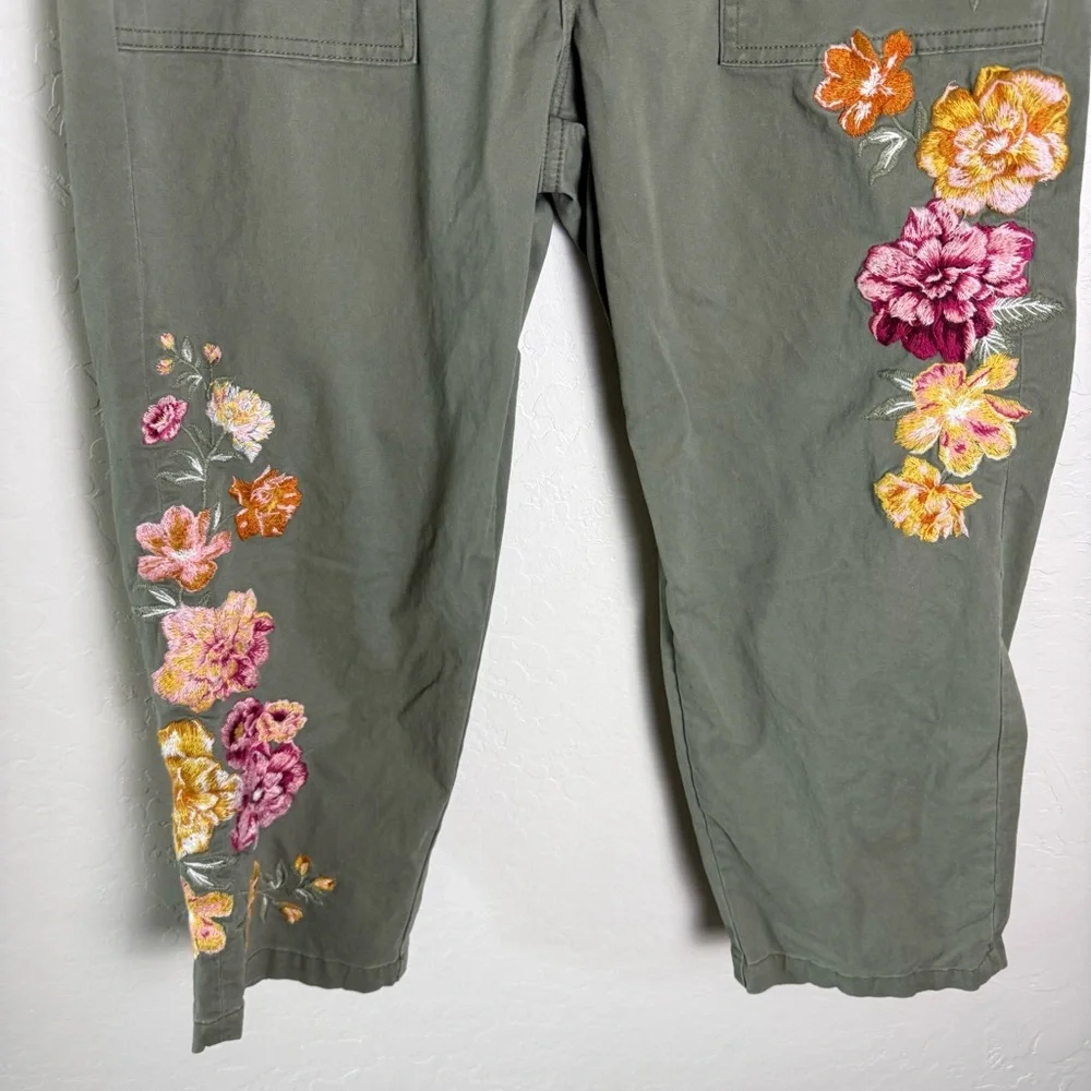 Driftwood Green Utility Boyfriend Crop Floral Embroidery Large - Picture 4 of 16
